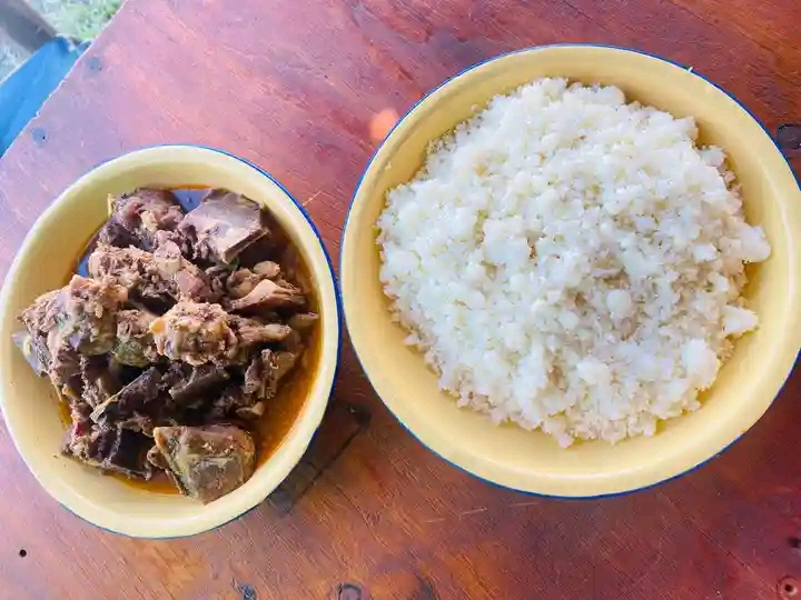Uphuthu and beef bones